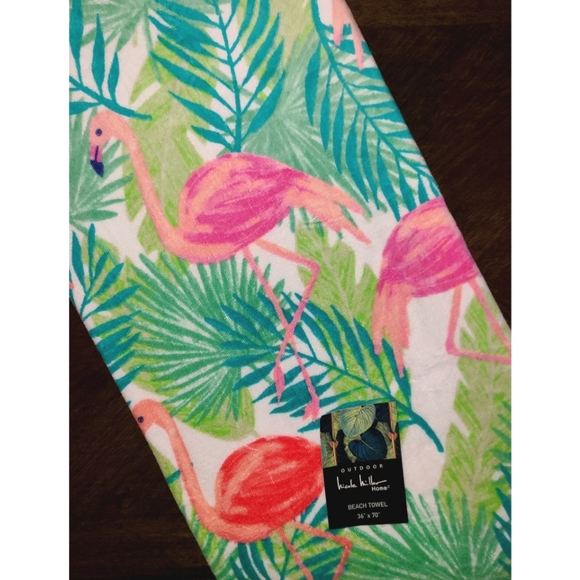 Nicole Miller Other - HP! 💎NEW! Nicole Miller Home Flamingo Beach Towel